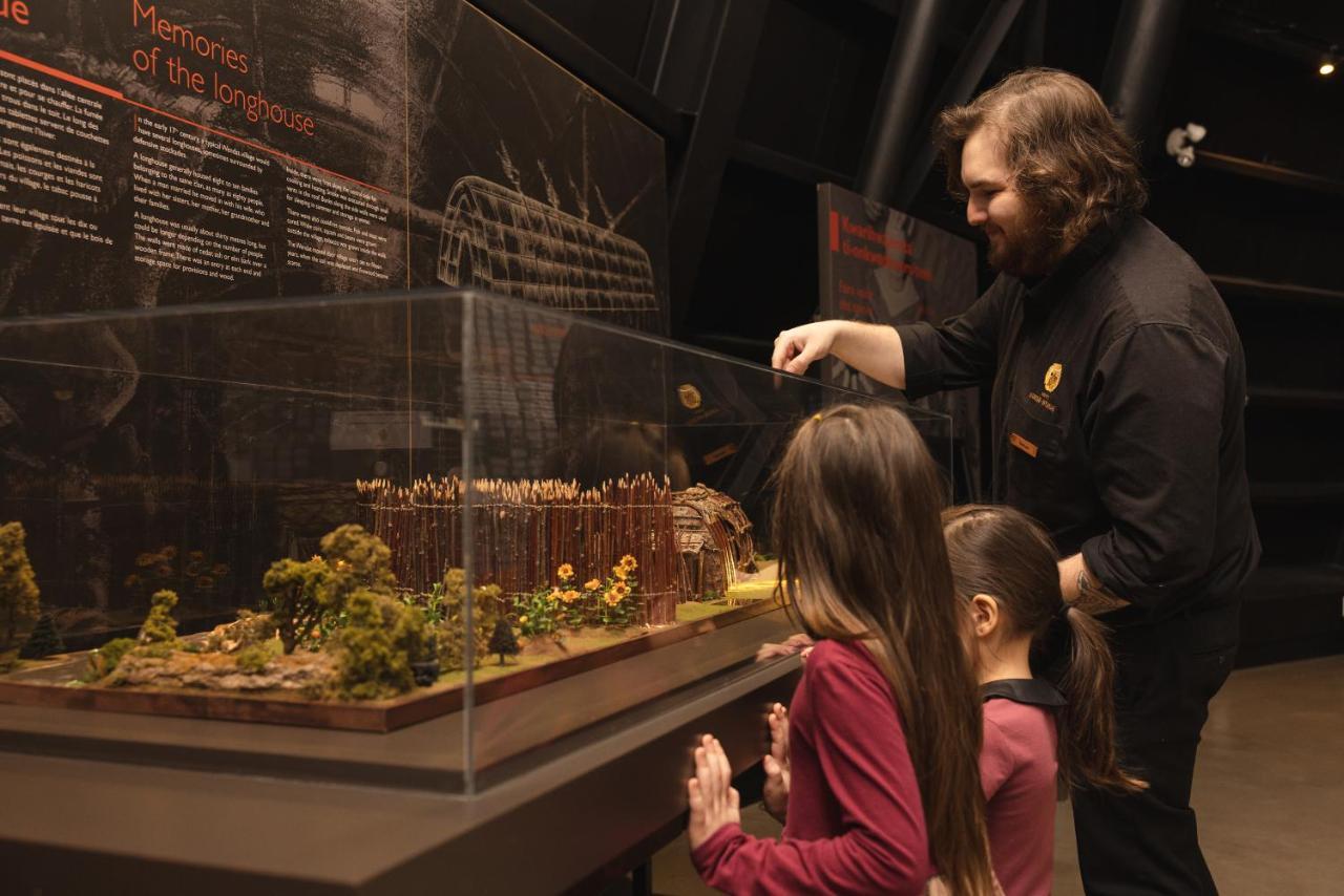 Hotel-Musee Premieres Nations Wendake Exteriör bild